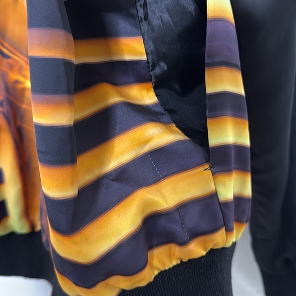 Hudson Egyptian black and gold Satin Jacket Size XL - Picture 3 of 4